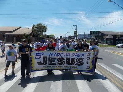 Marcha para Jesus acontece nesta terça-feira