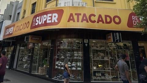 Rede Super Atacado fecha sua loja em Criciúma