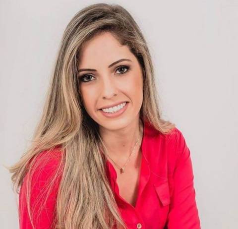 Professora das Faculdades Esucri ministra palestra em Congresso Internacional de Nutrição Funcional