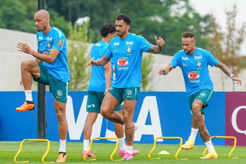 Brasil e Japão buscam vaga nas oitavas de final da Copa; confira os jogos desta segunda-feira