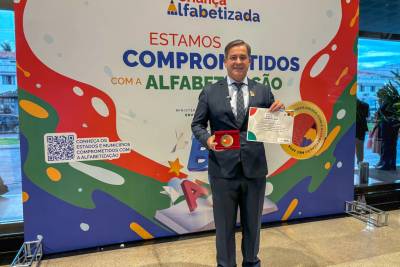 Criciúma conquista categoria ouro do Selo Nacional Compromisso com a Alfabetização