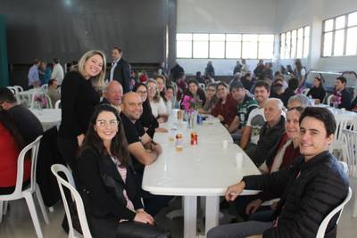 Abrigo Lar Azul em Festa 