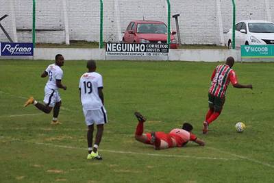 Rui e Maracajá em vantagem na semifinal da Segundona