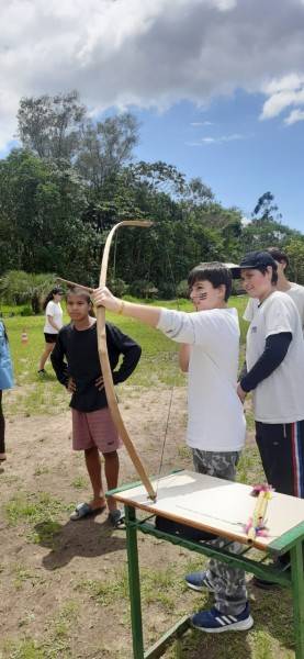Estudantes do Colégio Universitário visitam aldeia indígena em Imaruí 