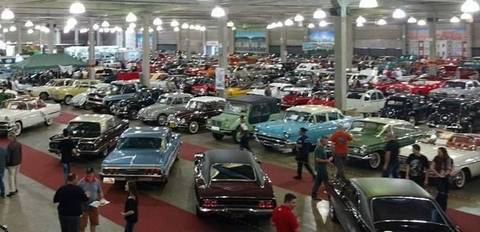 Veteran Car Sul Catarinense promove encontro de carros antigos