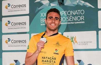 Nadador de Criciúma conquista a prata no Torneio Open de Natação