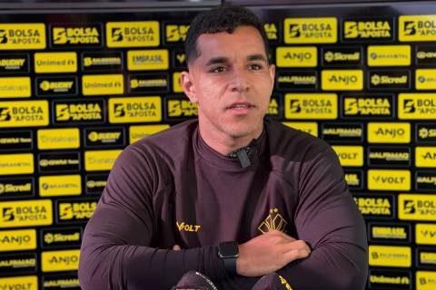 Sequência, titularidade e gols: os objetivos de Yuri Tanque no Criciúma