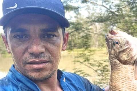 Homem que morreu após ser esfaqueado em bar é identificado