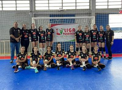 Com atleta destaque, vôlei de Forquilhinha é campeão da Liga Voleibol de SC