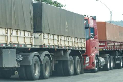 Presidente da ANTC comenta possibilidade de paralisação de caminhoneiros em SC