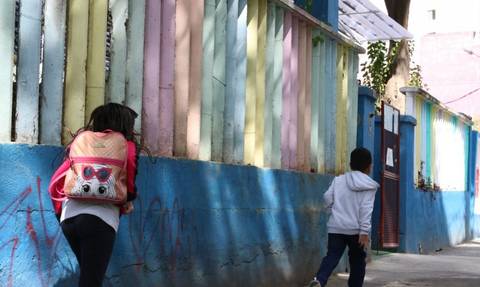 Na adolescência, meninos vão três vezes menos ao médico do que meninas