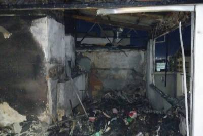 Incêndio em cobertura mobiliza Corpo de Bombeiros no Centro de Criciúma