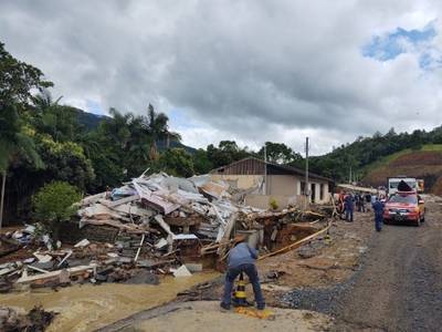 Governo de SC prorroga recolhimento de ICMS de municípios em calamidade pública