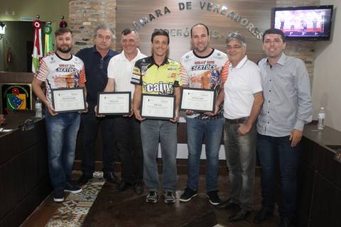 Façanha no Rally dos Sertões rende homenagem