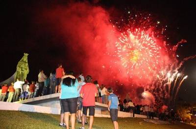 Fiéis mantêm tradição e prestigiam a festa de Santa Bárbara em Barro Branco