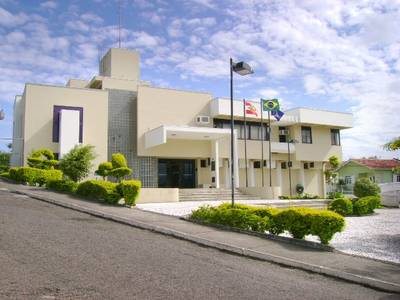 Ex-prefeito de Imaruí é condenado por improbidade administrativa