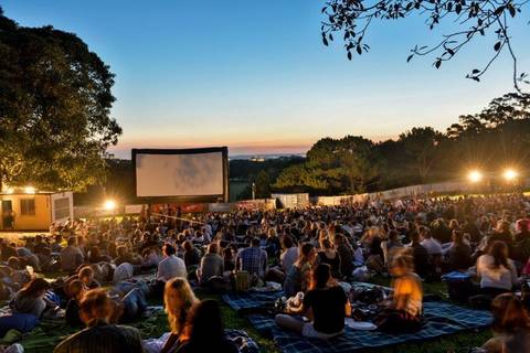 Praça do Congresso terá Cinema ao ar livre 