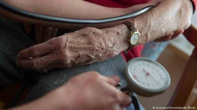 Mulher de 113 anos sobrevive à covid-19 na Espanha