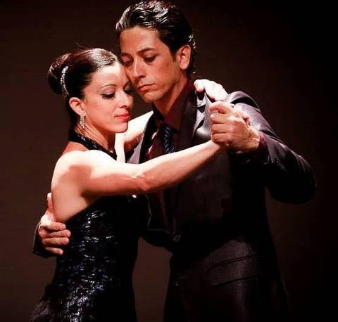 Teatro Elias Angeloni recebe 21º Espetáculo de Dança
