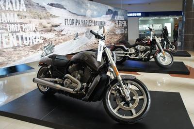 Últimos dias de exposição da Harley Davidson no Farol Shopping