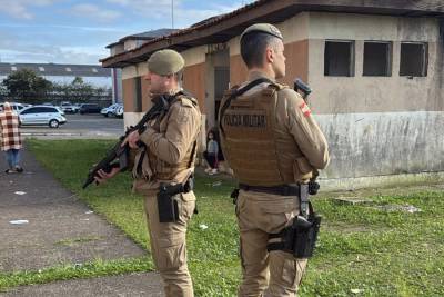 PM realiza operação em condomínio residencial de Criciúma; veja vídeo