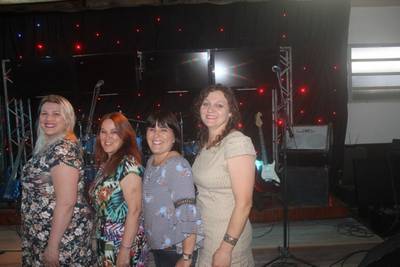 Comunidade de Santaninha em Festa