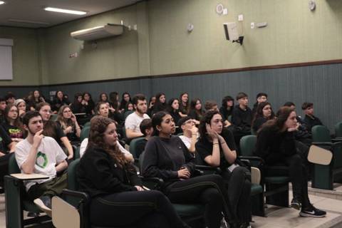 Compreender a lógica do Enem é tema de bate-papo com estudantes