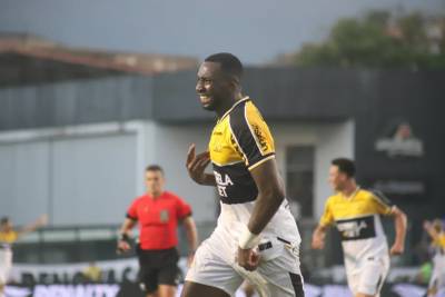 Ex-Criciúma é anunciado na Chapecoense
