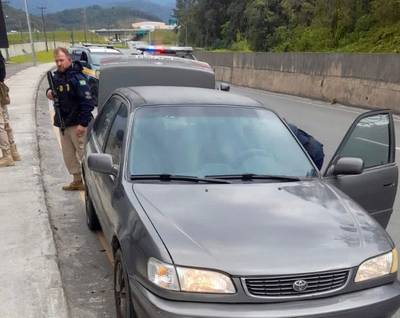 Santa Catarina: PRF prende homem que sequestrou menina de 12 anos em Pomerode
