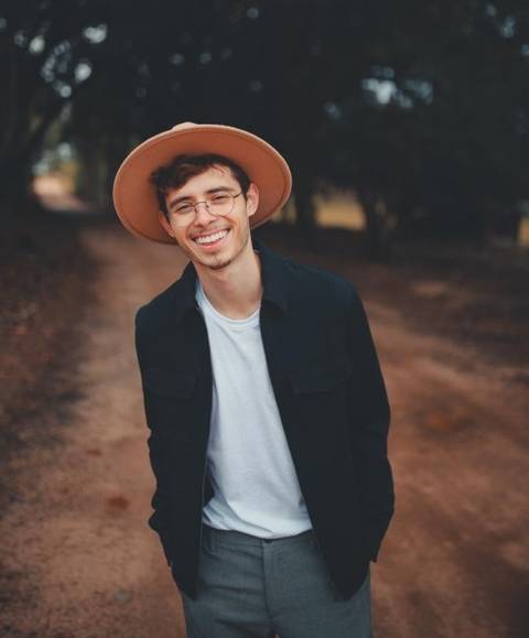 Beto Cardoso lança música e garante: ‘novo passo na minha carreira’