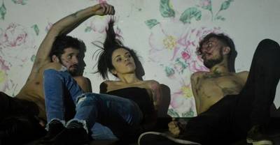 Grupo (E)xperiência Subterrânea apresenta espetáculo sobre sexualidade