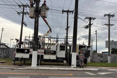 Mais de 20 mil unidades consumidoras estão sem energia em Criciúma