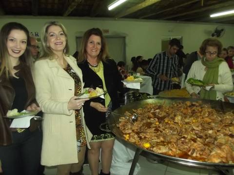 Jantar Típico Italiano  no "Bairro De Villa"