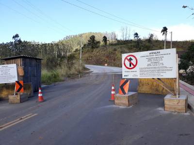 Detonações na Serra da Rocinha suspendem temporariamente sistema de comboio na BR-285