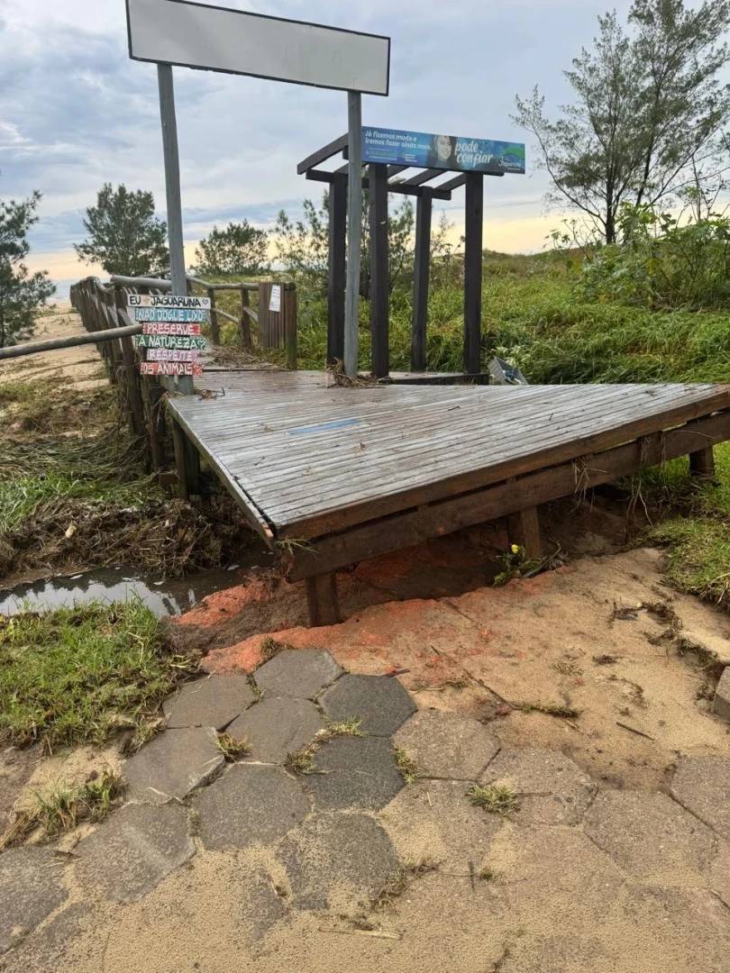 Tsunami meteorológico danificou quase 40 imóveis em Jaguaruna — foto 22