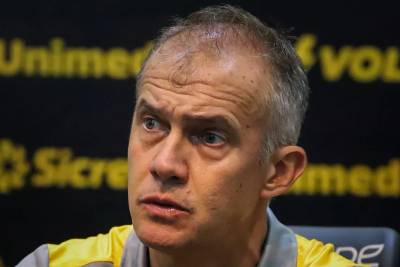 ‘Tínhamos que ganhar o jogo hoje’, afirma Baptista após derrota para a Chapecoense