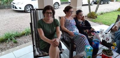 Professora da Satc recebe família italiana em intercâmbio
