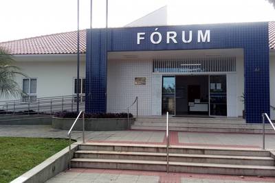 Audiência inteiramente em inglês soluciona questão judicial de ganês em Forquilhinha