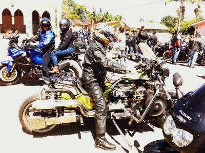 VÍDEO: Moto Veneza atrai mais de 1.500 pilotos do sul do país