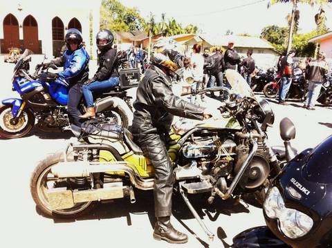 VÍDEO: Moto Veneza atrai mais de 1.500 pilotos do sul do país