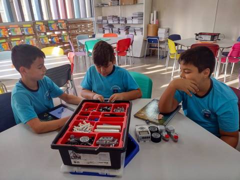 Morro da Fumaça amplia curso de Robótica Educacional para os alunos do 3º ano do Ensino Fundamental