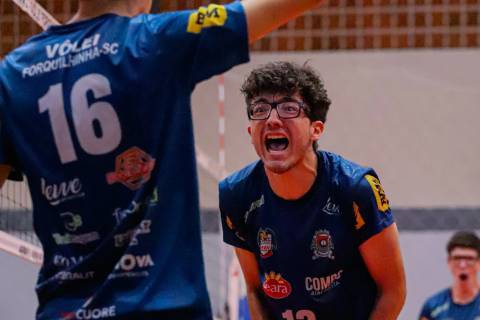 Vôlei de Forquilhinha conquista vitórias em três competições