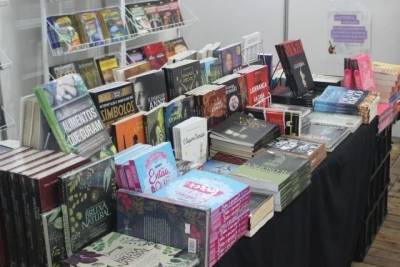 FCC homenageia escritores criciumenses; Feira do Livro já está programada