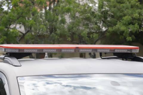 Morador é surpreendido ao chegar e encontrar casa arrombada pelo telhado em Criciúma