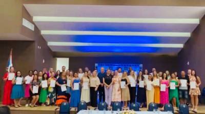 Içara empossa 61 novos professores para a rede municipal