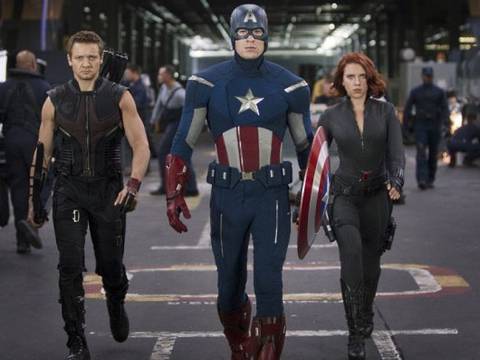 Diversos super-heróis em um único filme