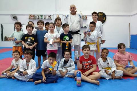 Projeto de iniciação esportiva gera oportunidades de aprendizado em diversas modalidades em Criciúma