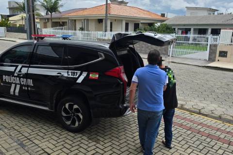 Morador de Balneário Rincão investigado em série de furtos é preso