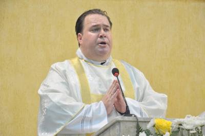 Seminarista Giliard Cesconetto Gava é ordenado diácono em Lauro Müller