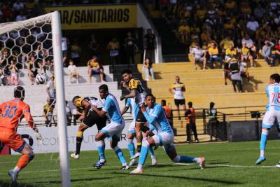 Confira o gol e as fotos da vitória do Criciúma diante do Londrina